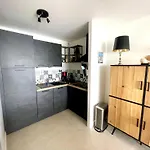 Moderne Face Avec Garage Et Wifi Gratuit - Fr-1-92-900 Apartmán