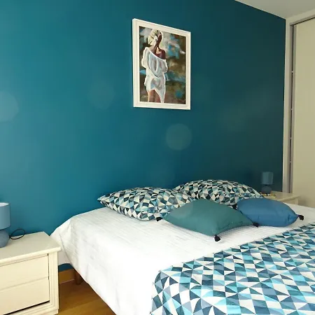 Moderne Face Avec Garage Et Wifi Gratuit - Fr-1-92-900 Daire *