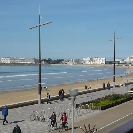 Moderne Face Avec Garage Et Wifi Gratuit - Fr-1-92-900 Les Sables-dʼOlonne