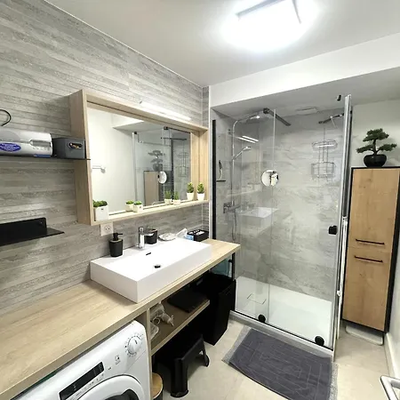 Moderne Face Avec Garage Et Wifi Gratuit - Fr-1-92-900 Apartmán *