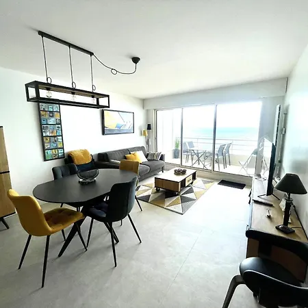 Moderne Face Avec Garage Et Wifi Gratuit - Fr-1-92-900
